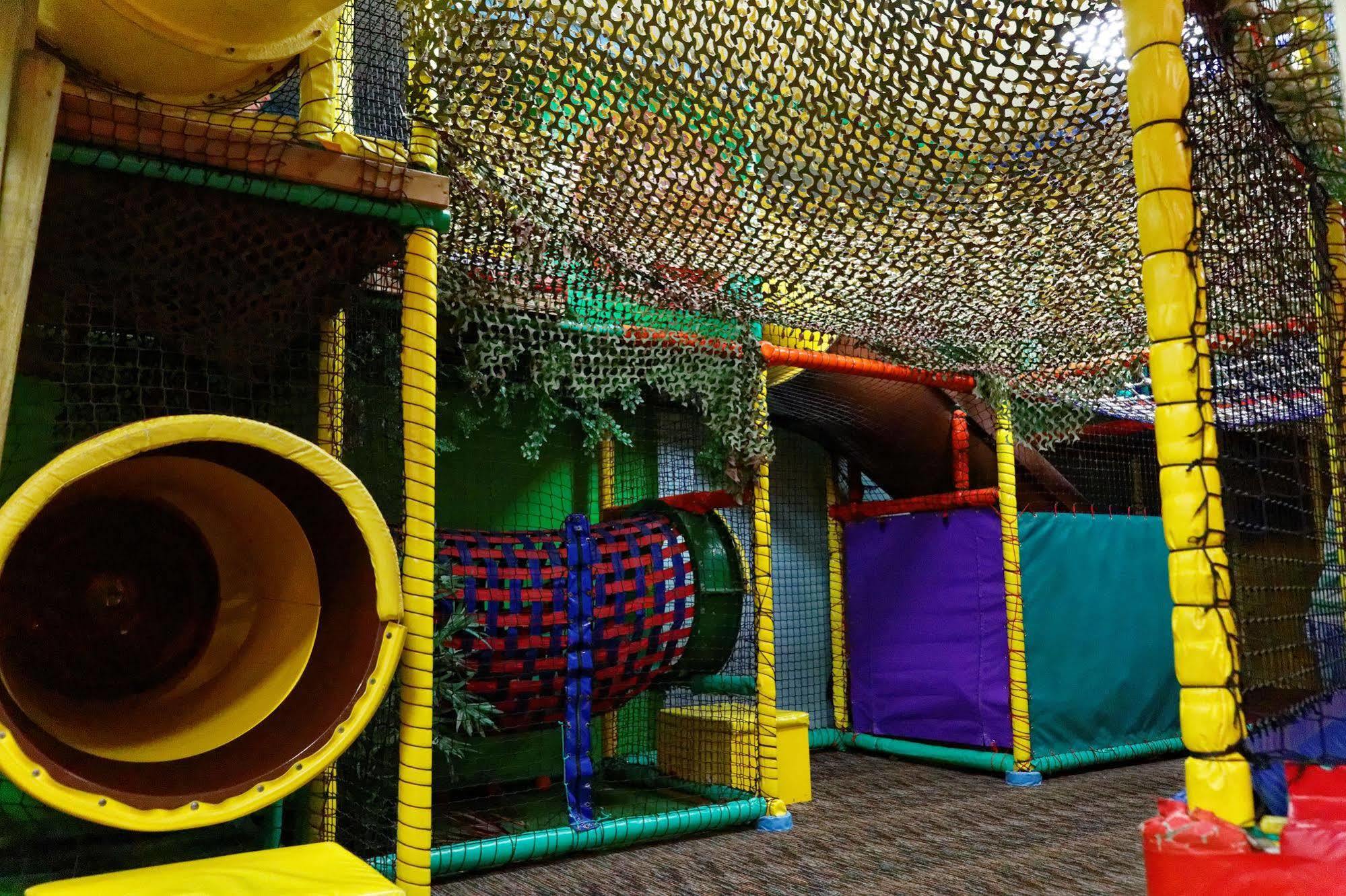 Pontins-Southport Holiday Park ภายนอก รูปภาพ